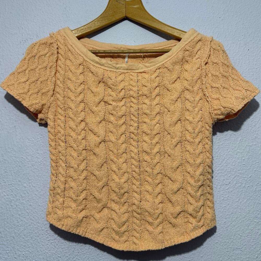 Free People Peach Cable Knit Crop‎ Top Large Boho Cottagecore Soft Chic Coquette